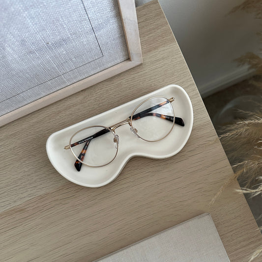In The Shade - Cream Oval Eyewear Tray